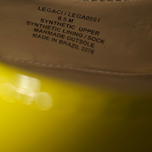 Steve Madden Legaci Pointed-Toe Yellow Patent Leather Slingback Kitten Heels - Picture 7 of 9